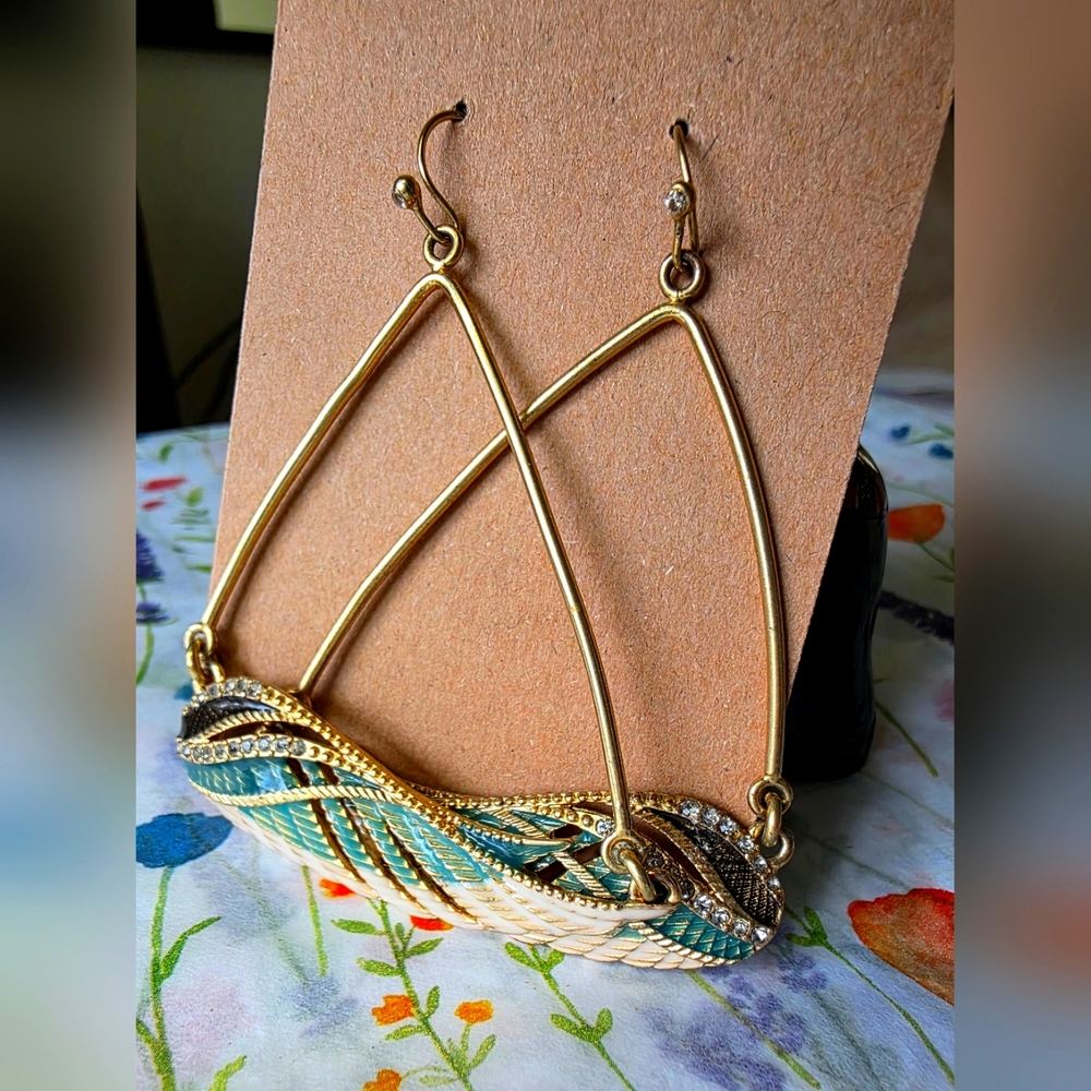 Elegant Gold and Blue Dangle Earrings